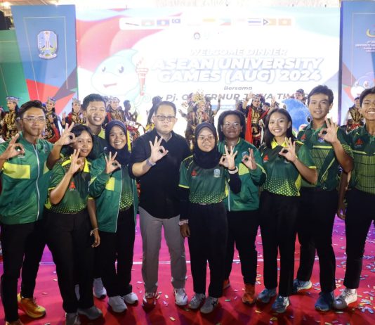Pj. Gubernur Adhy Ajak Delegasi 11 Negara Peserta AUG 2024 Nikmati Sajian Khas Jawa Timur di Grahadi Pj. Gubernur Adhy Ajak Delegasi 11 Negara Peserta AUG 2024 Nikmati Sajian Khas Jawa Timur di Grahadi (foto : ist)
