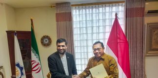 SMSI Tandatangani Kerja Sama dengan Kedubes Iran SMSI Tandatangani Kerja Sama dengan Kedubes Iran (foto : ist)