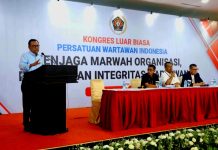 Hendry Bangun Tumbang, Zulmansyah Ketum PWI Pusat Periode 2024-2028 Hasil KLB Jakarta Hendry Bangun Tumbang, Zulmansyah Ketum PWI Pusat Periode 2024-2028 Hasil KLB Jakarta (foto : ist)