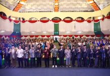 Beri Arahan 823 Penerima Beasiswa Pemprov Jatim, Pj. Gubernur Adhy Tekankan Kualitas SDM Profesional dan Agamis