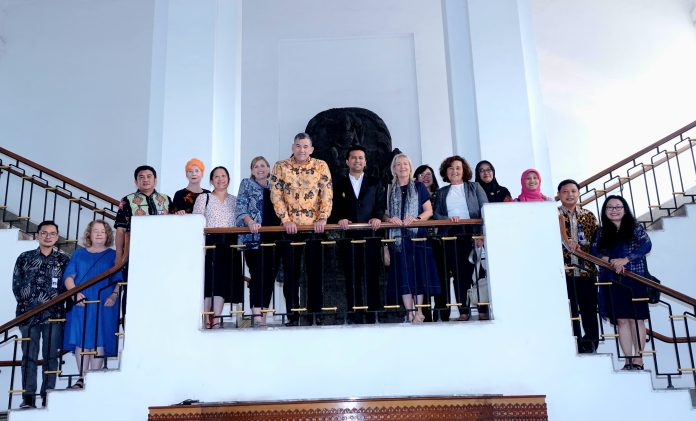 Wagub Emil Apresiasi HAEJ Sebagai Teladan Kolaborasi dan Dedikasi Lintas Negara (foto : ist)