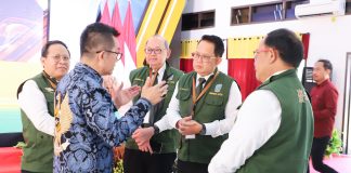 Di Hadapan Kepala LAN RI dan Asdep Kemenpan-RB, Sekdaprov Adhy Tegaskan Komitmen Pemprov Jatim Wujudkan Reformasi Birokrasi Lewat Inovasi Di Hadapan Kepala LAN RI dan Asdep Kemenpan-RB, Sekdaprov Adhy Tegaskan Komitmen Pemprov Jatim Wujudkan Reformasi Birokrasi Lewat Inovasi (foto : ist)