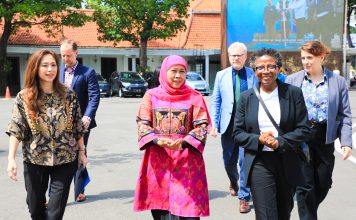 Gubernur Khofifah Optimis Dua Program Master Degree King’s College London Kuatkan Kualitas SDM Jatim Gubernur Khofifah Optimis Dua Program Master Degree King’s College London Kuatkan Kualitas SDM Jatim (foto : ist)