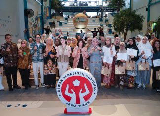 Ketua Dekranasda Jatim Arumi Bachsin Ajak Kartini Muda Penggiat Fashion dan Kriya Inovatif Terapkan Sustainable Design