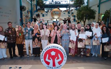 Ketua Dekranasda Jatim Arumi Bachsin Ajak Kartini Muda Penggiat Fashion dan Kriya Inovatif Terapkan Sustainable Design