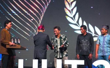 TTL Cetak Prestasi! Kampung Hidroponik Antarkan Penghargaan Sektor TJSL Raih Berita Jatim Award