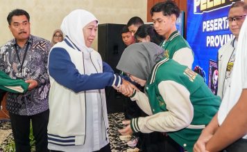 Lepas 45 Kontingen LKS Jatim Tingkat Nasional 2026, Gubernur Khofifah Optimis Jatim Raih Juara Umum