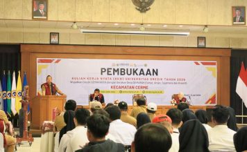 Wabup Gresik Lepas 200 Mahasiswa KKN Unigres, Dorong Hadirkan Solusi Nyata Bagi Desa