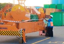 PT Terminal Teluk Lamong Perkuat Kapasitas TPK Nilam Melalui Penambahan E-RTG Ramah Lingkungan