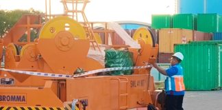 PT Terminal Teluk Lamong Perkuat Kapasitas TPK Nilam Melalui Penambahan E-RTG Ramah Lingkungan