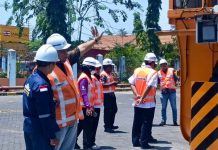 KSOP Utama Tanjung Perak Tinjau Kesiapan E-RTG Baru di Terminal Petikemas Nilam
